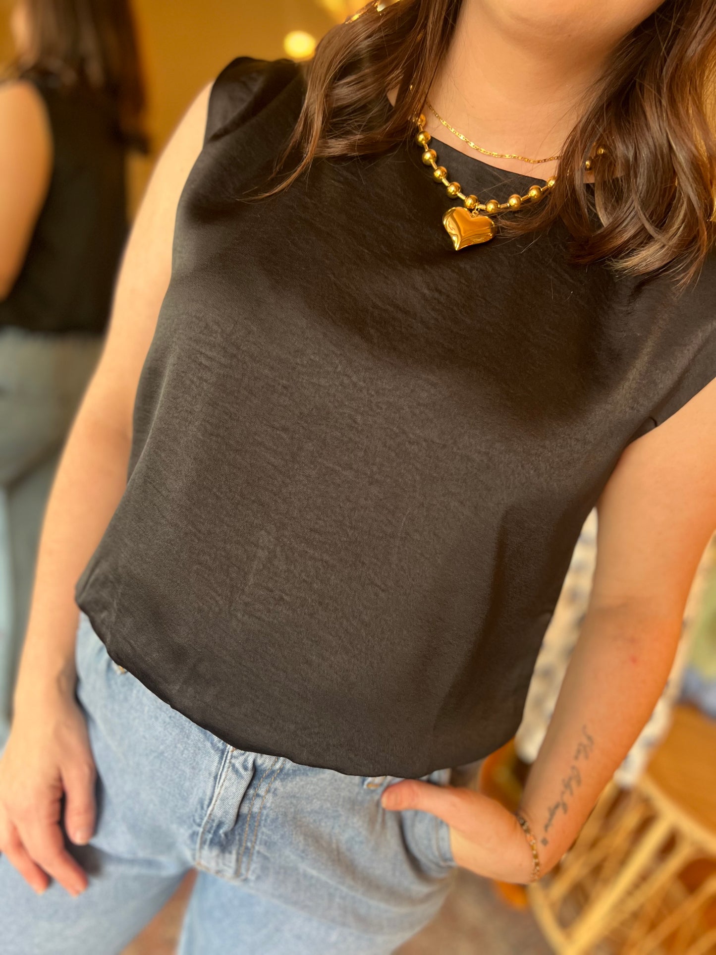 Black Sleeveless Blouse Top