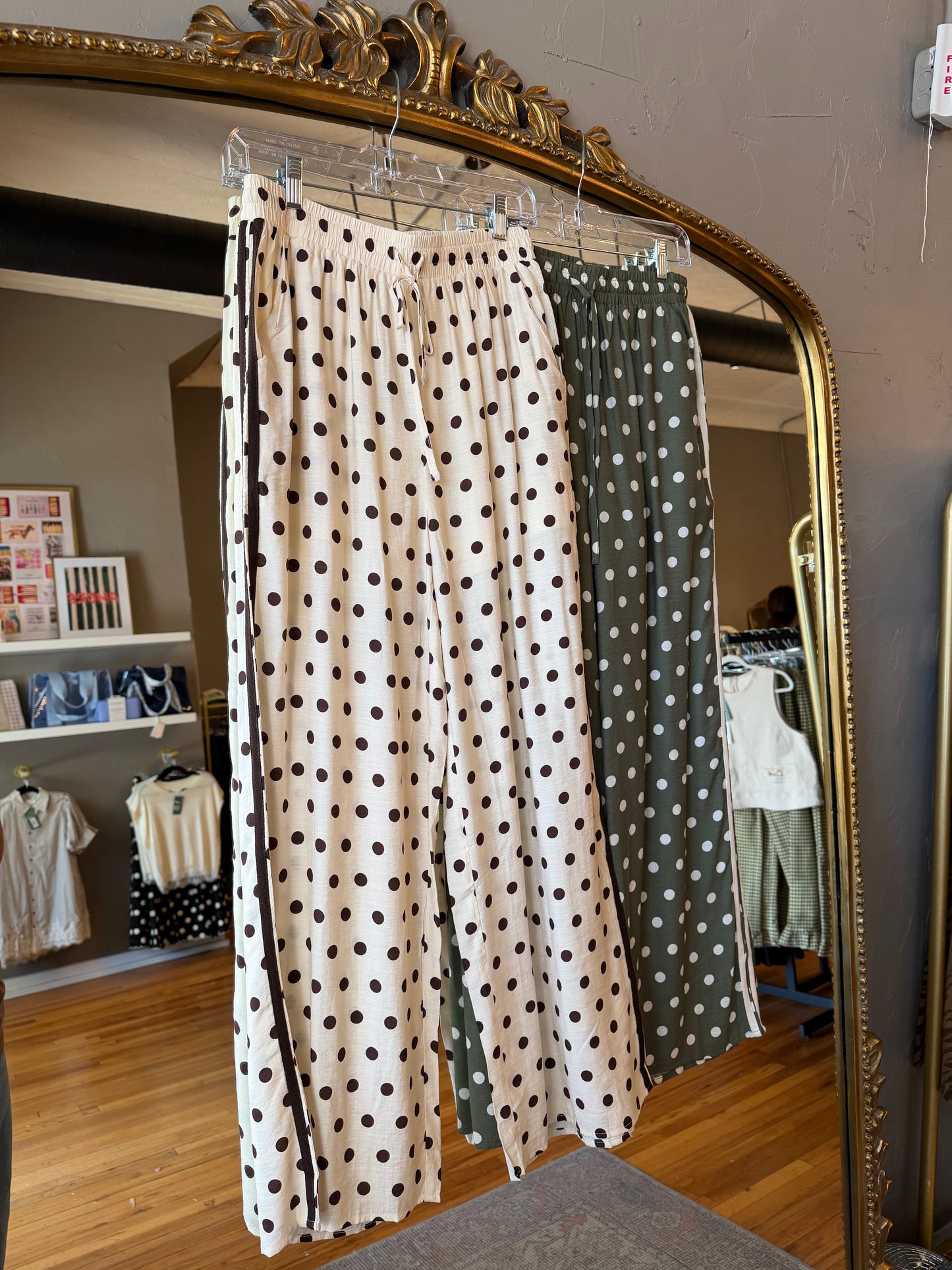 Dotted Track Flowy Pant