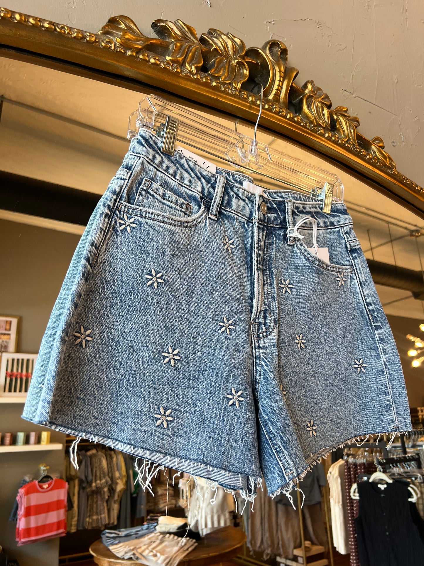 Vervet Daisy Shorts