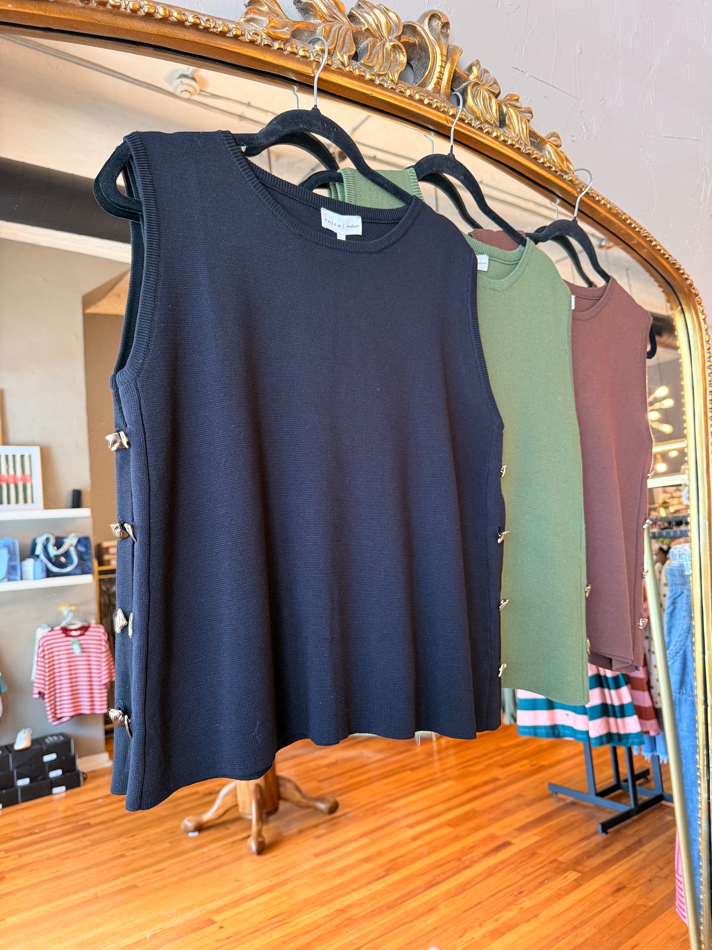 Deep Button Side Top