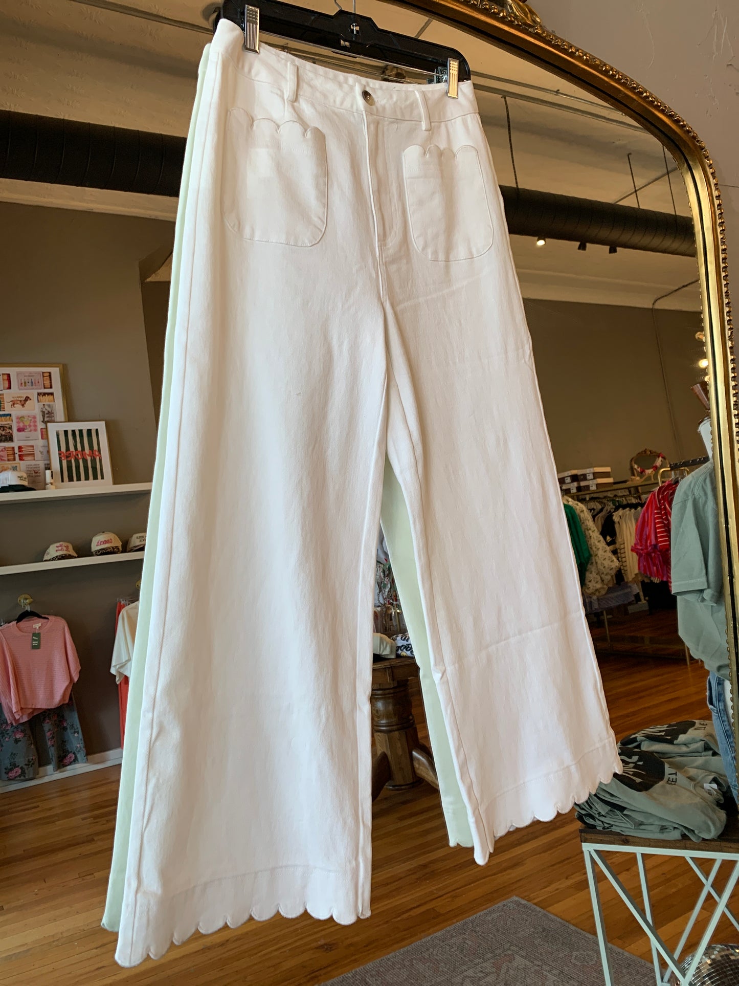 Fresh Scallop Pants