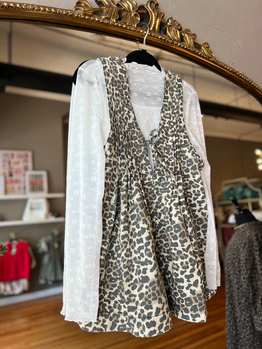 Vintage Leopard Flowy Romper