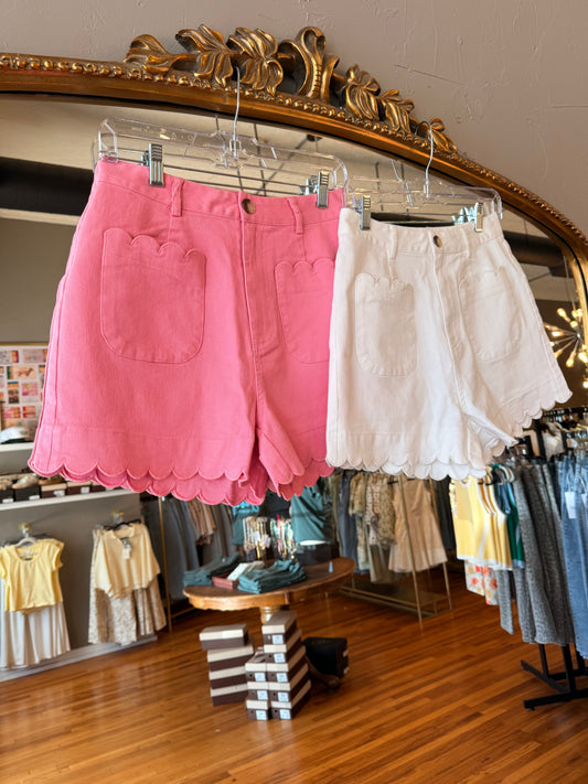 Scalloped Edge Short