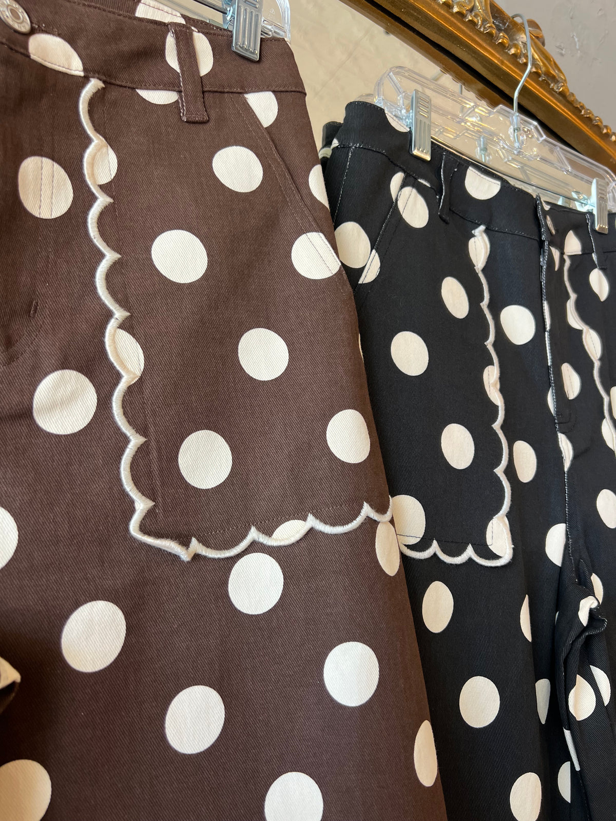Scallop Edge Dot Pants