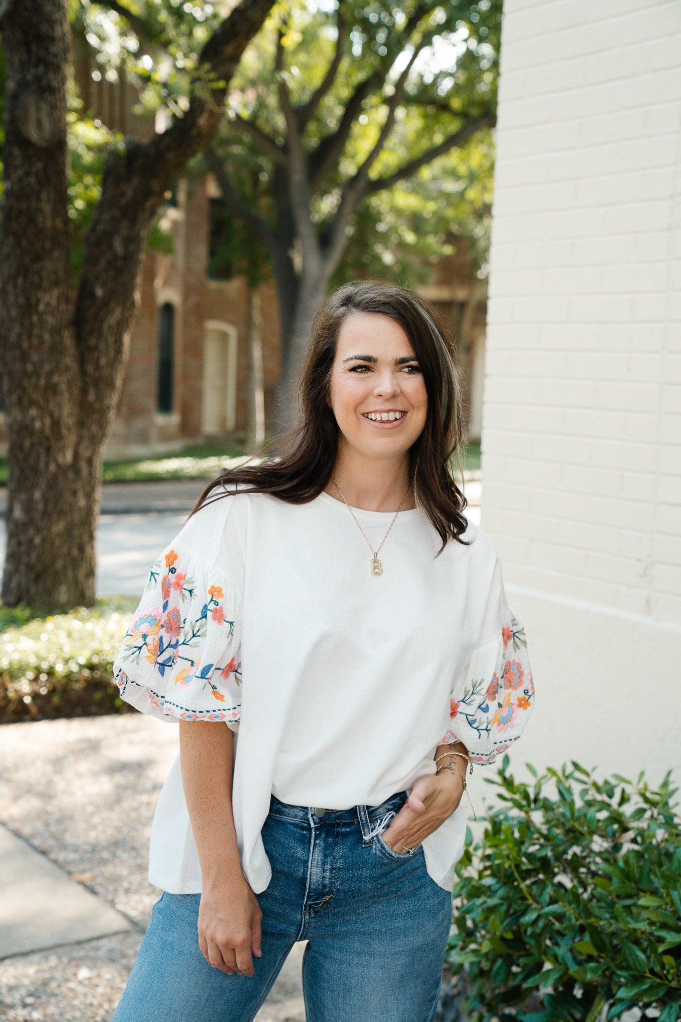 Embroidered Puff Sleeve Top