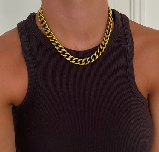 ChanSutt Chunky Gold Necklace