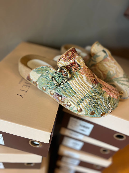 Floral Tapestry Clog