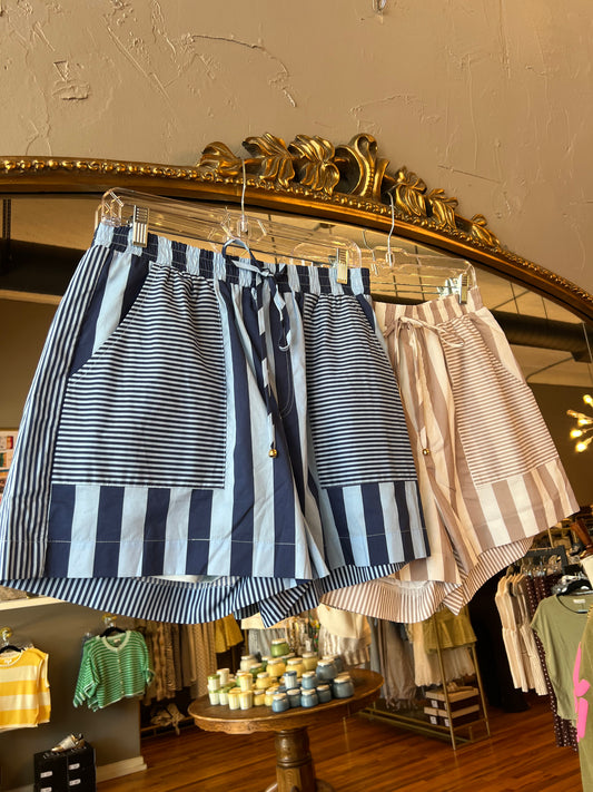Contrast Stripe Shorts
