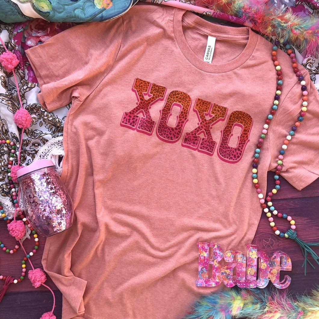 XOXO Sunset Tee