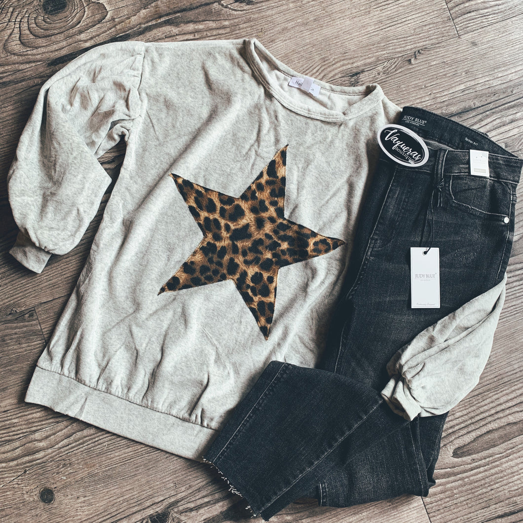 Gabriela Star Leopard Pullover