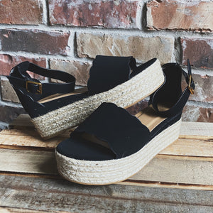 Scallop Platform Sandals