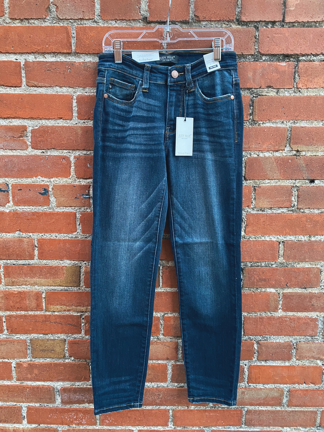 JB82102