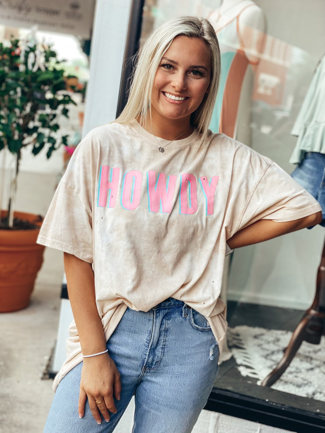Oversized Howdy