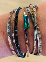 Load image into Gallery viewer, Magnetic Clasp Beaded Bracelet