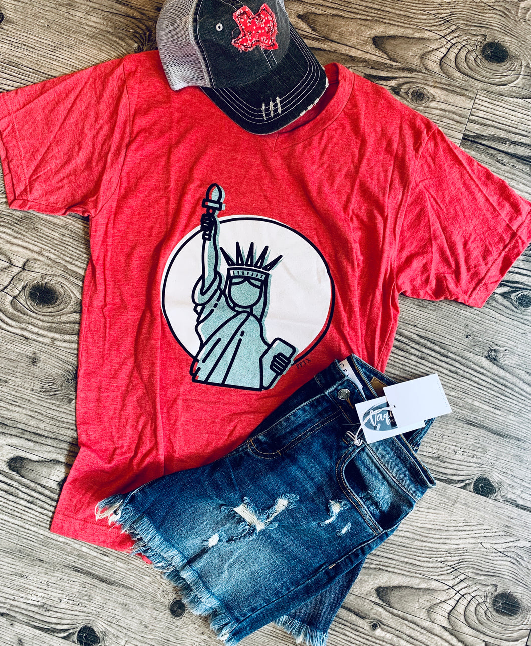 PPTx Lady Liberty Tee