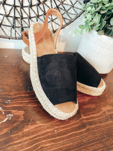 Load image into Gallery viewer, Suede Sandals
