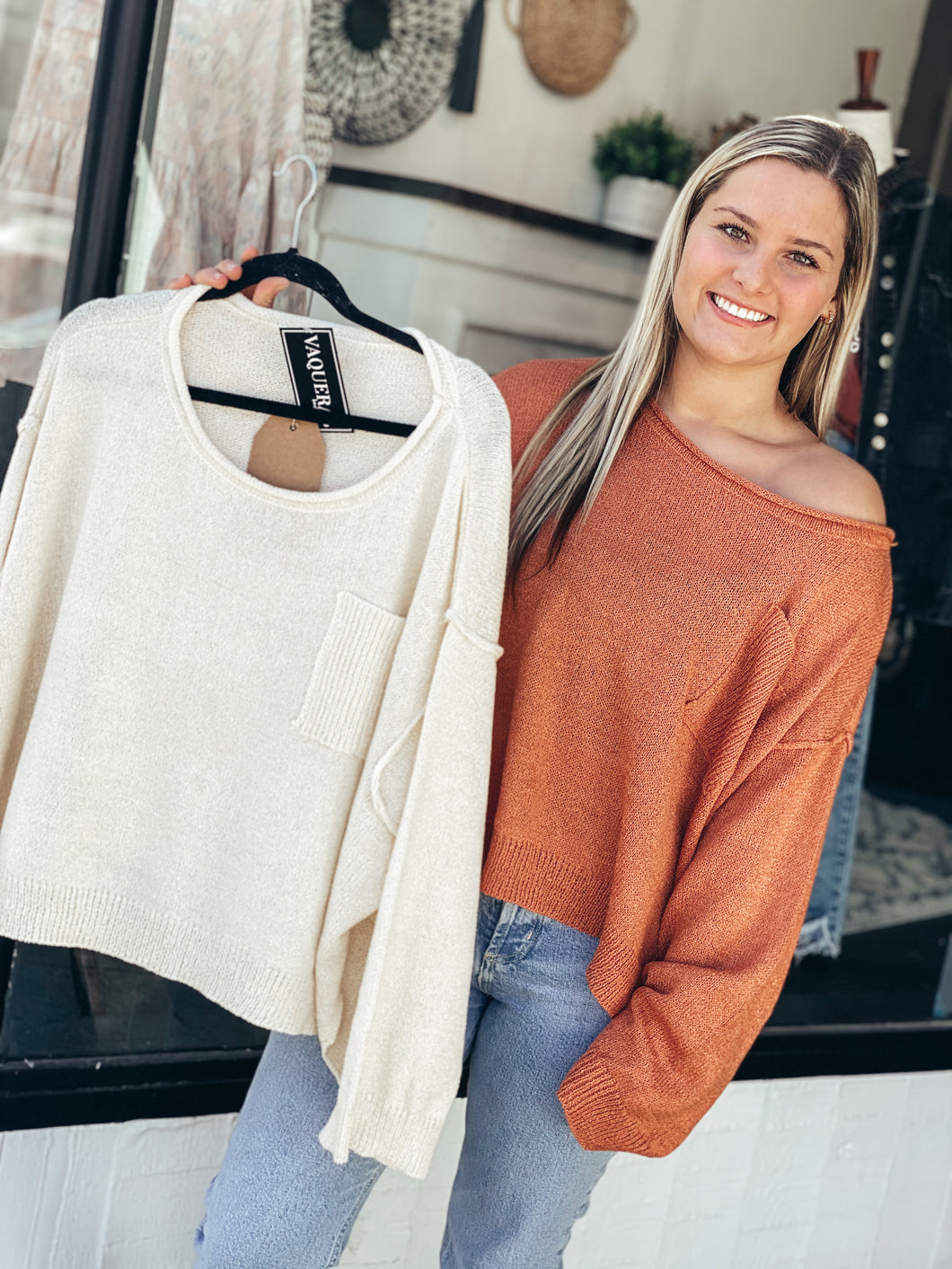 Light Crop Sweater