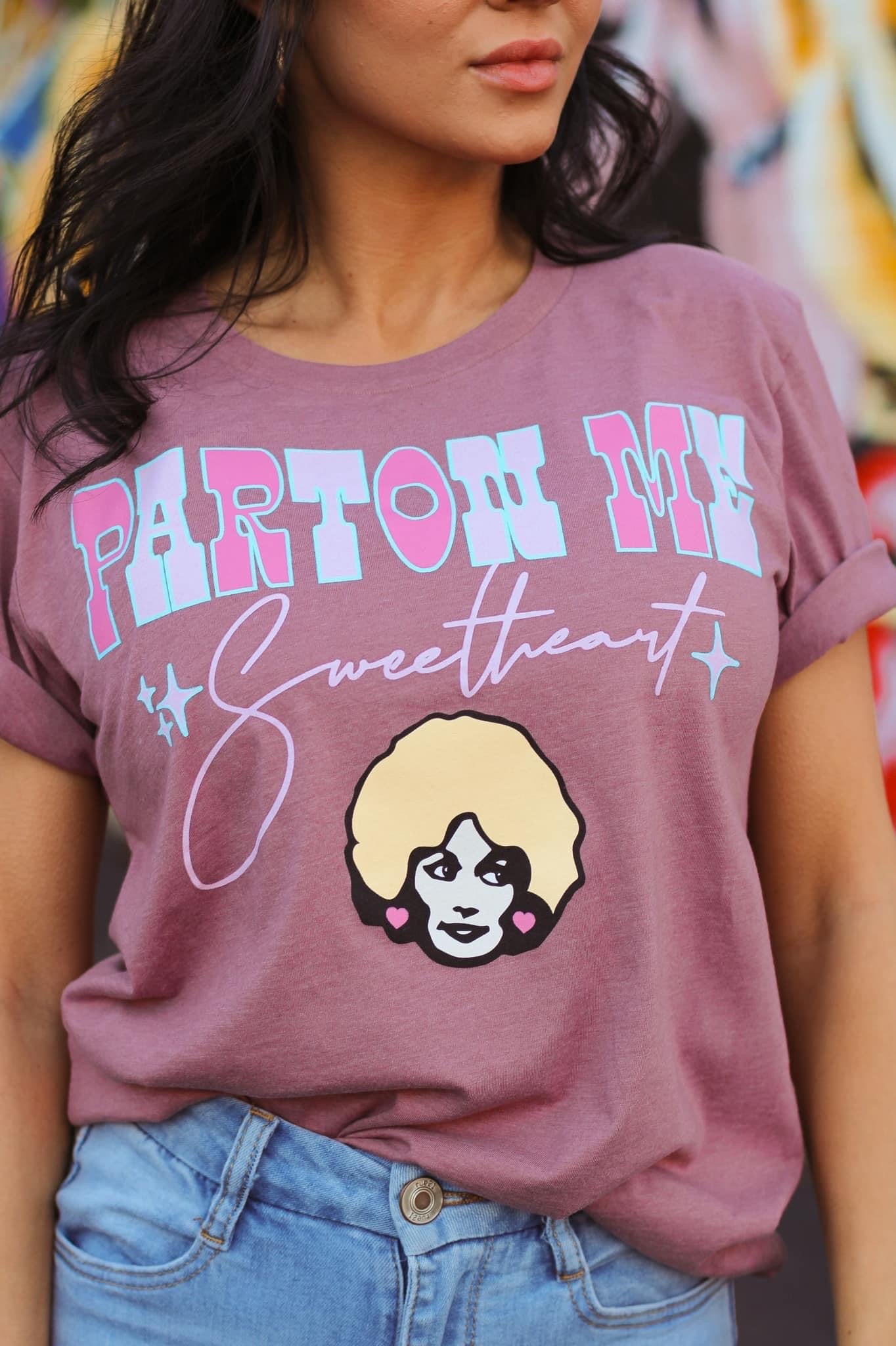 Parton Me Tee
